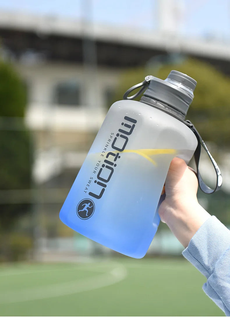 2.2L Large Capacity Sports Water Bottle Outdoor Fitness Kettle Gradient Plastic Water Cup Students Portable Big Ton Ton Barrel