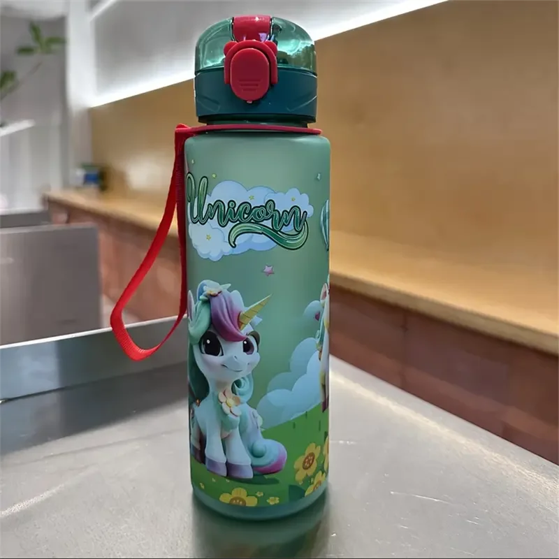 700ml Cosmic Astronaut Themed Insulated Water Bottle Leakproof Flip Lid Carrying Strap Portable Adorable Activities Cup BPA-Free