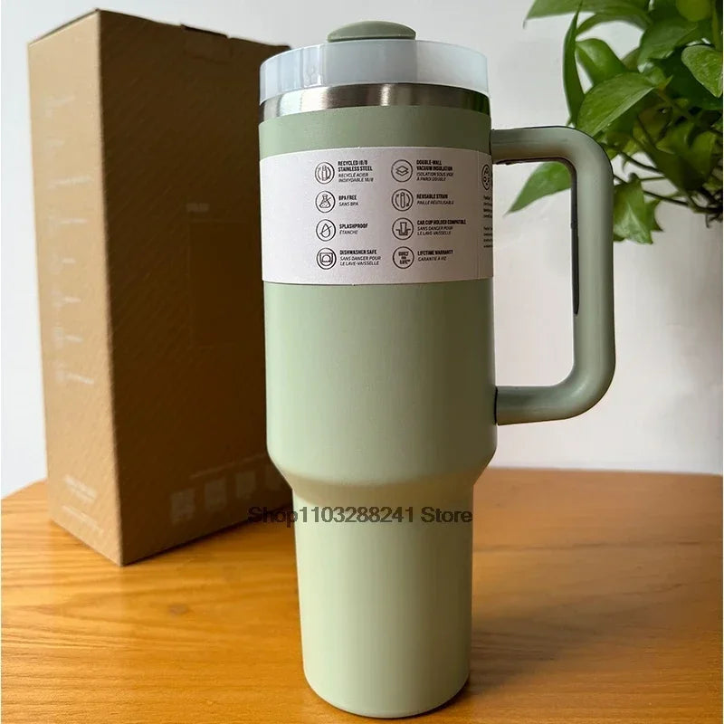 Tassen mit isolierglas aus edelstahl für die fahrt mit einem becher aus einer tasse Von 5-liter-tassen