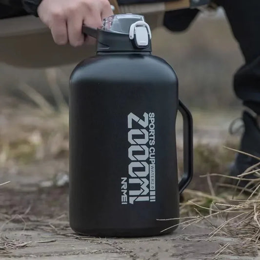 Isolierte Wasserflasche aus Edelstahl, doppelwandige Vakuum-Sportflasche mit Strohhalm und Griff fürs Fitnessstudio, 1,5 l, 2,0 l