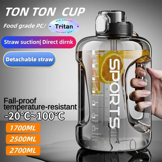 1700 ml/2500 ml/3800 ml Fitnessbecher BPA-freie Trinkflasche Tragbare PC-Sportwasserflasche mit großem Fassungsvermögen und Strohhalm