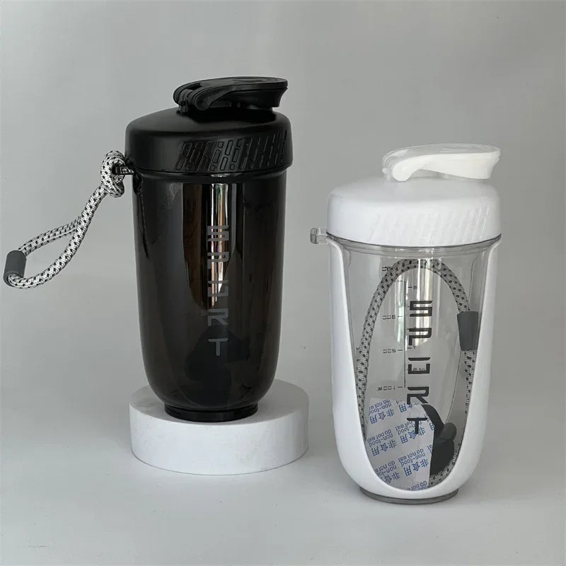 600 ml Mixer-Shaker-Flasche mit Schneebesen aus Kunststoff, BPA-frei, auslaufsicher, für Pulver, Workout, Fitnessstudio, Sport