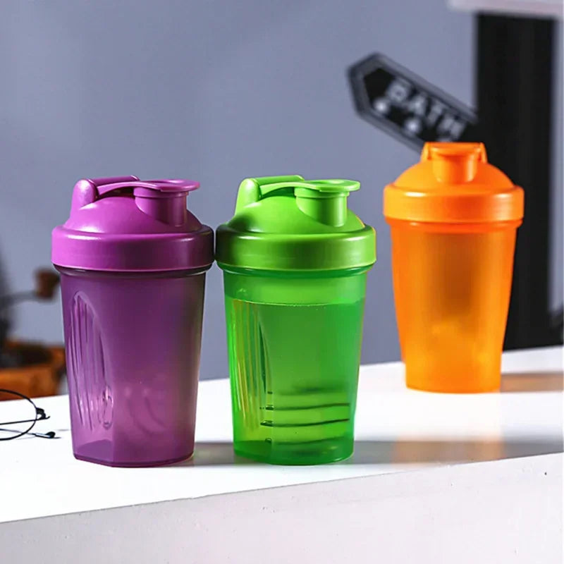 Sport Shaker Bottle Whey Protein Powder Mixing Fitness Gym Shaker Outdoor Portable Plastic Drink Bottle Cocina cleaver 400ML