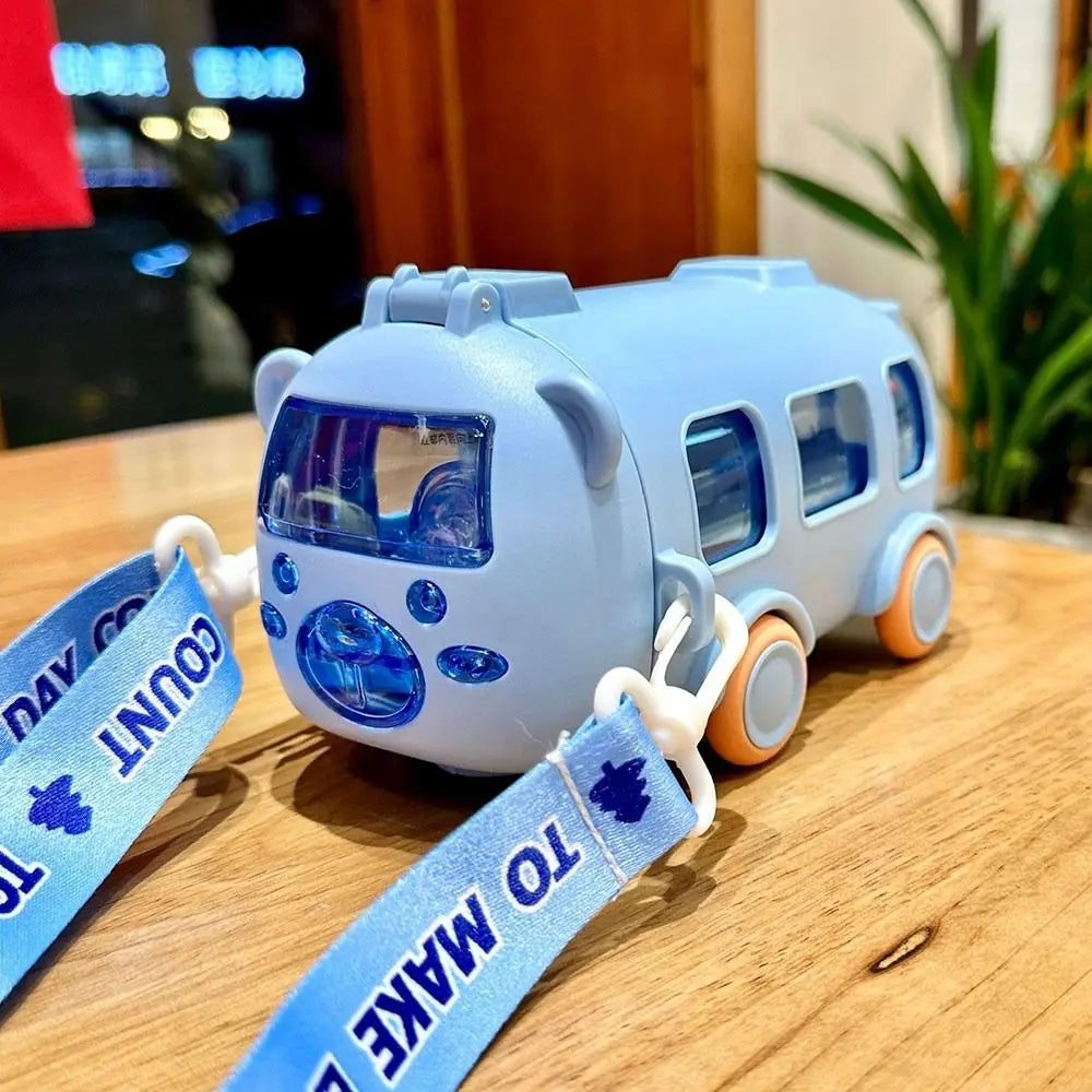 Cartoon Bus Stroh Tasse Niedlich Große Kapazität Im Freien Auto Wasser Tasse Kinder Drinkware Bounce Stroh Wasserkocher