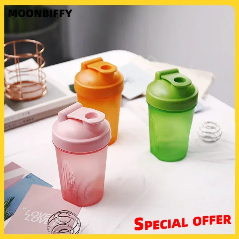 Sport Shaker Bottle Whey Protein Powder Mixing Fitness Gym Shaker Outdoor Portable Plastic Drink Bottle Cocina cleaver 400ML