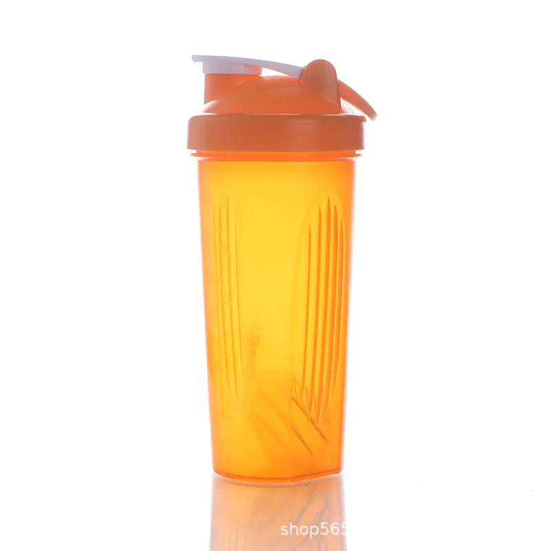 Tragbare Proteinpulver-Shaker-Flasche, 700 ml, auslaufsichere Wasserflasche für Fitnessstudio, Fitnesstraining, Sport-Shaker-Mixbecher mit Skala