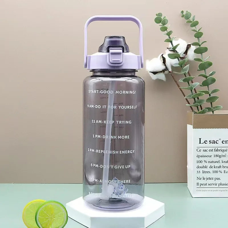 Large Capacity Water Bottle for Sports 2000ml Straw Plastic Cup Heat-resistant Summer Water Bottle for Men and Women