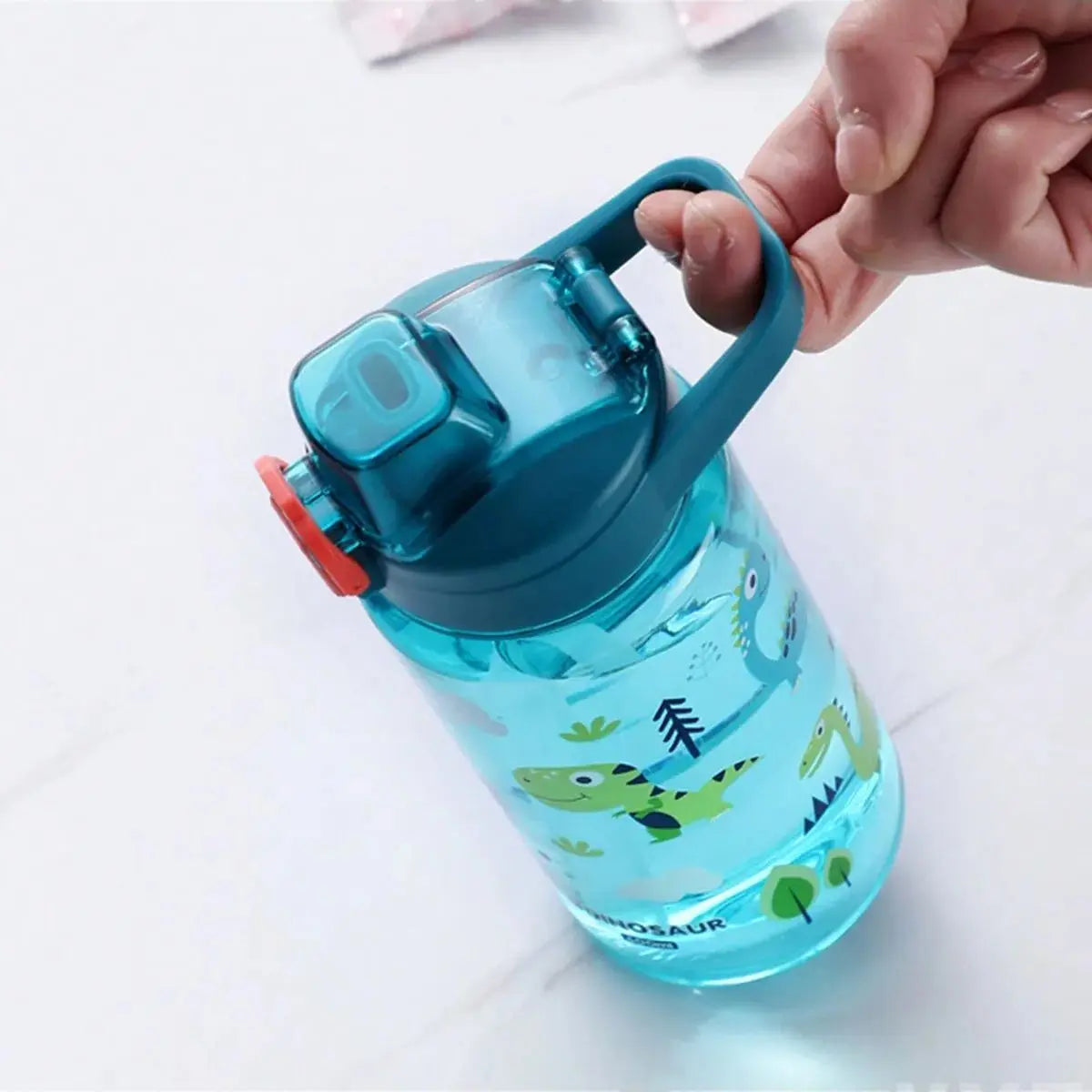 1pc 600Ml Student Sippy Cup Water Bottles Creative Cartoon Feeding With Straws And Lids Spill Proof Portable Beverage cups